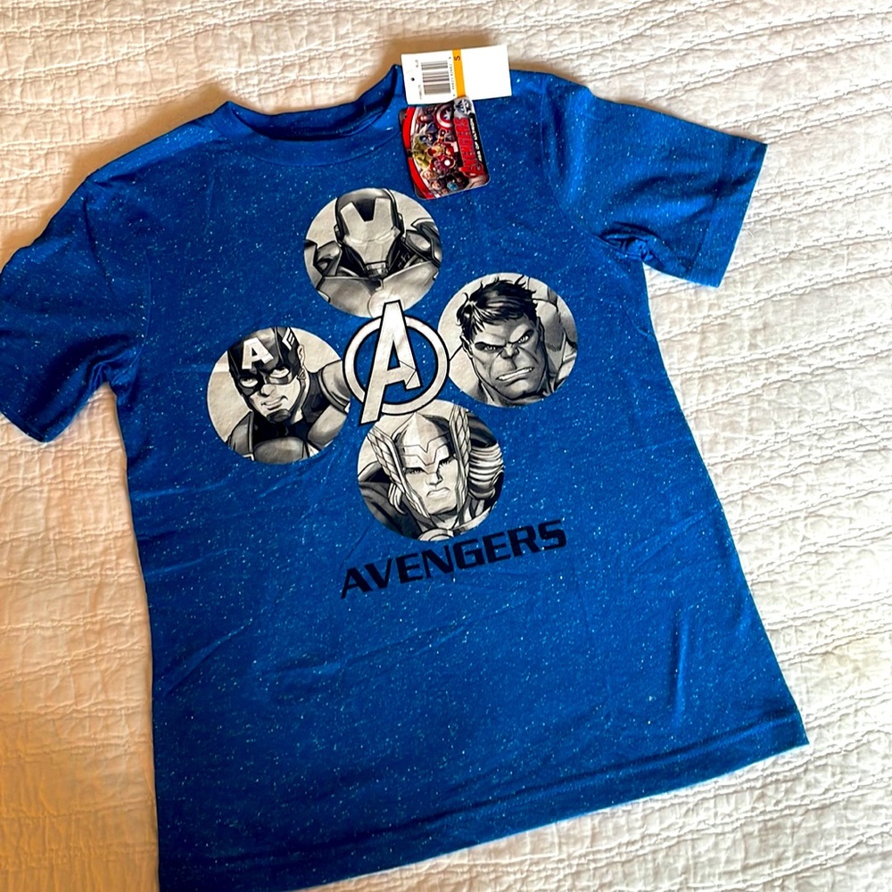 Marvel Avengers Tee 🤩
